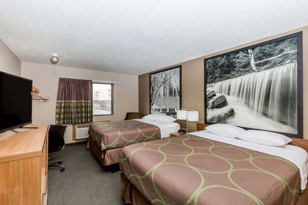 Super 8 by Wyndham Hays KS - photo 7