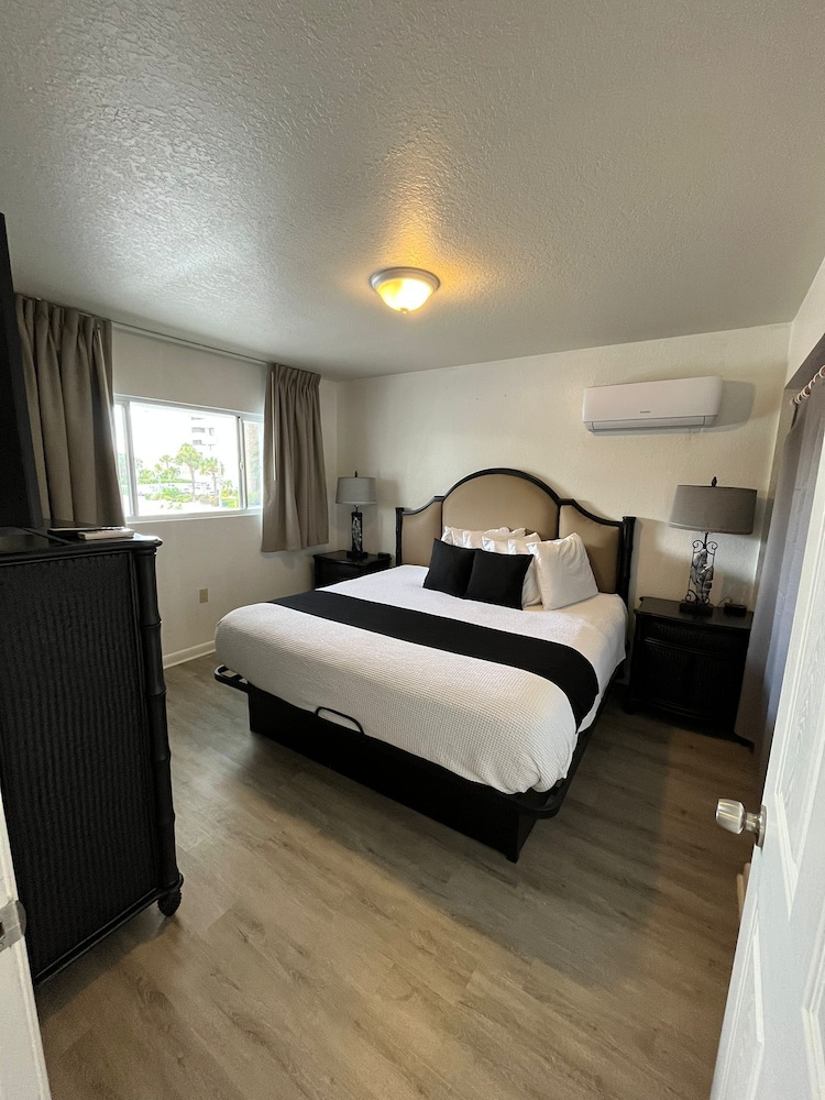 Holiday Isles Resort - photo 21