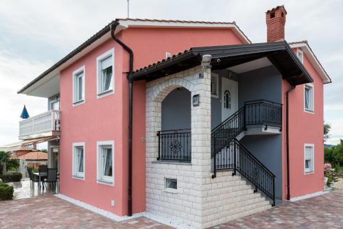 Ferienhaus Bucic — 4-Star Luxury Hotel in Buje, Croatia