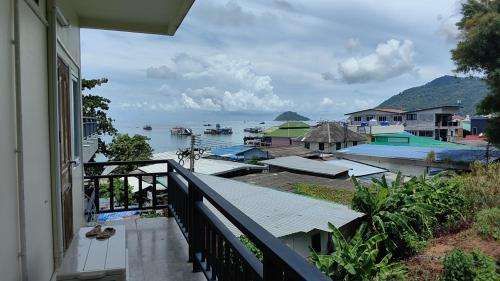 Hike Time Koh Tao Hostel — 5-Star Luxury Hotel in Koh Tao, Thailand