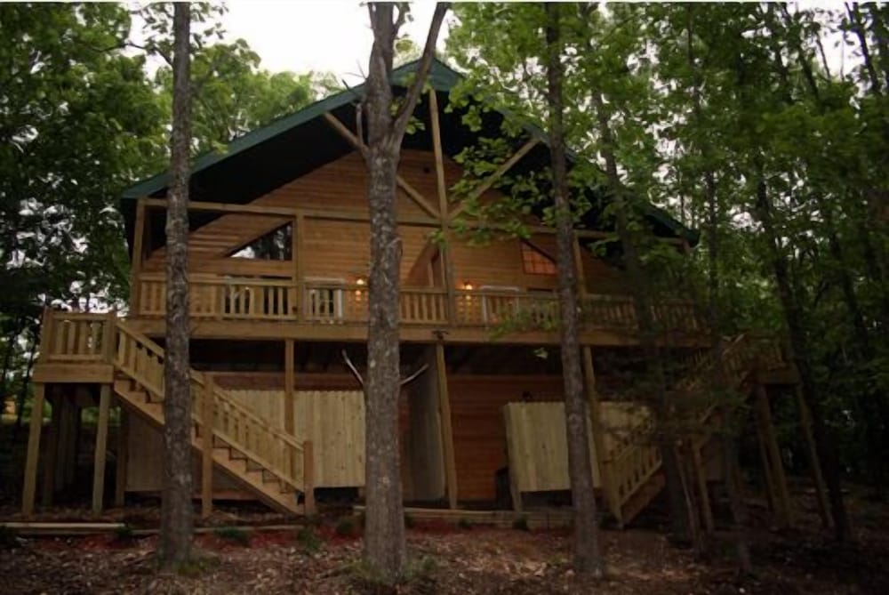 Bear Creek Lodge Cabin Resort - photo 33
