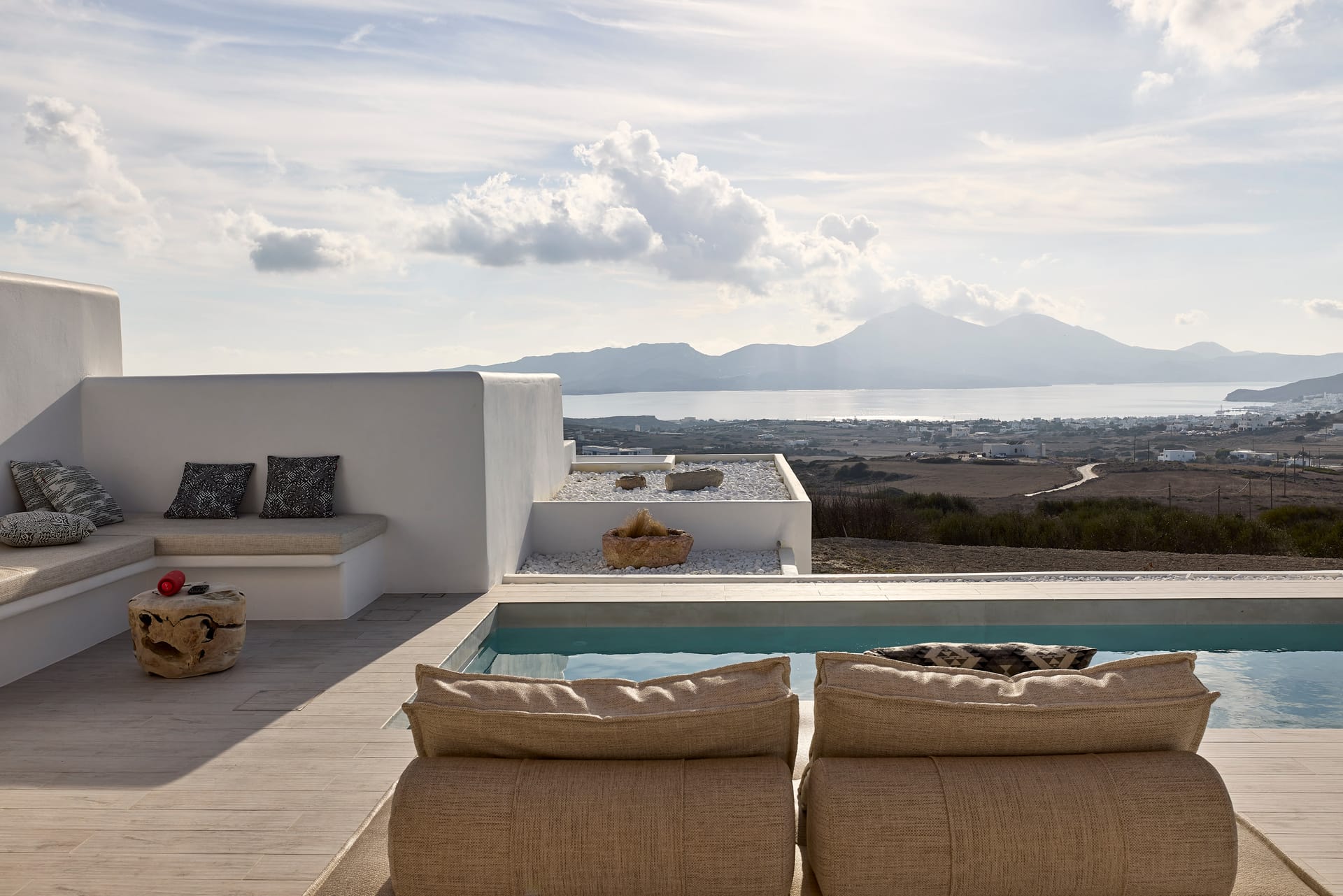 Villa Manikas Milos — 4-Star Luxury Hotel in Adamas, Greece