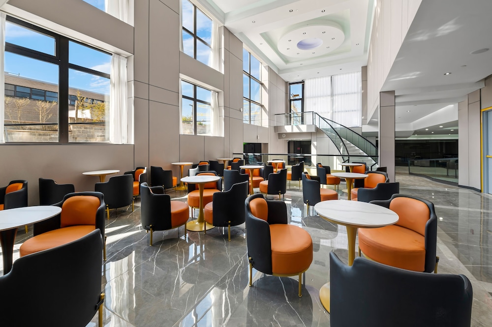 Ly New York Hotel — hotel near LaGuardia Airport