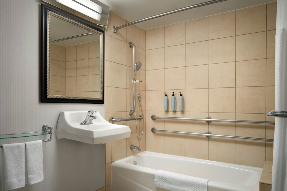 Courtyard by Marriott Santa Rosa - photo 17