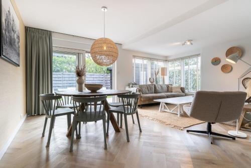 Hello Zeeland Vakantiewoning Beach Lodge Zilt — 4-Star Luxury Hotel in Koudekerke, Netherlands