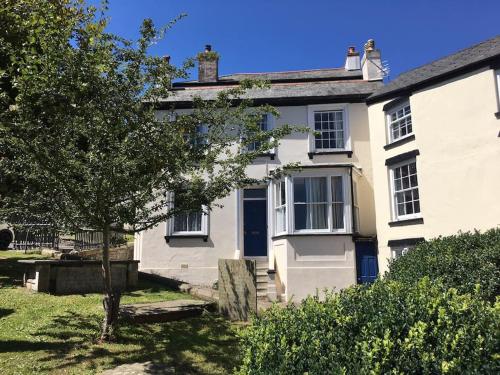 Studio at Church House — 4-Star Luxury Hotel in Bideford, United Kingdom