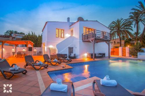 Villa Yelir by Abahana Villas — 4-Star Luxury Hotel in Calp, Spain