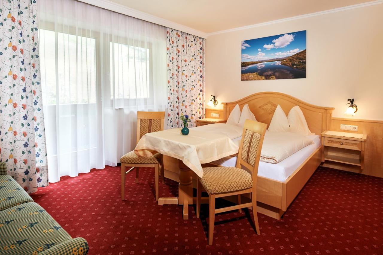 Jagdhof - carbon neutral hotel in Grossarl