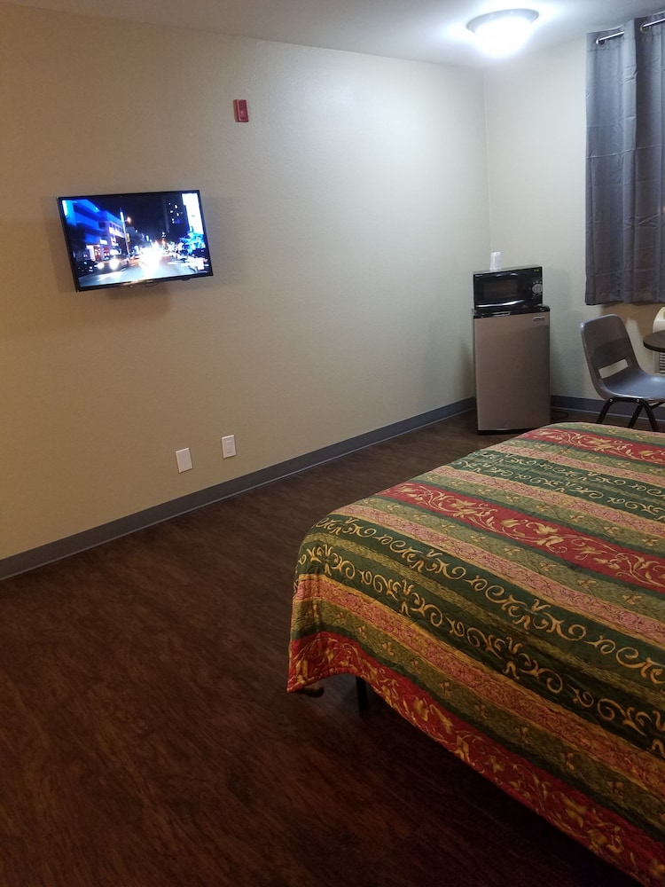 Travel Time Motel - photo 34