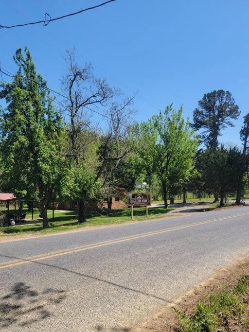 JB’s Getaway in the mountains with trails and more — Mena — photo 4