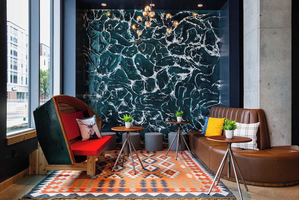 Moxy Minneapolis Downtown - photo 2