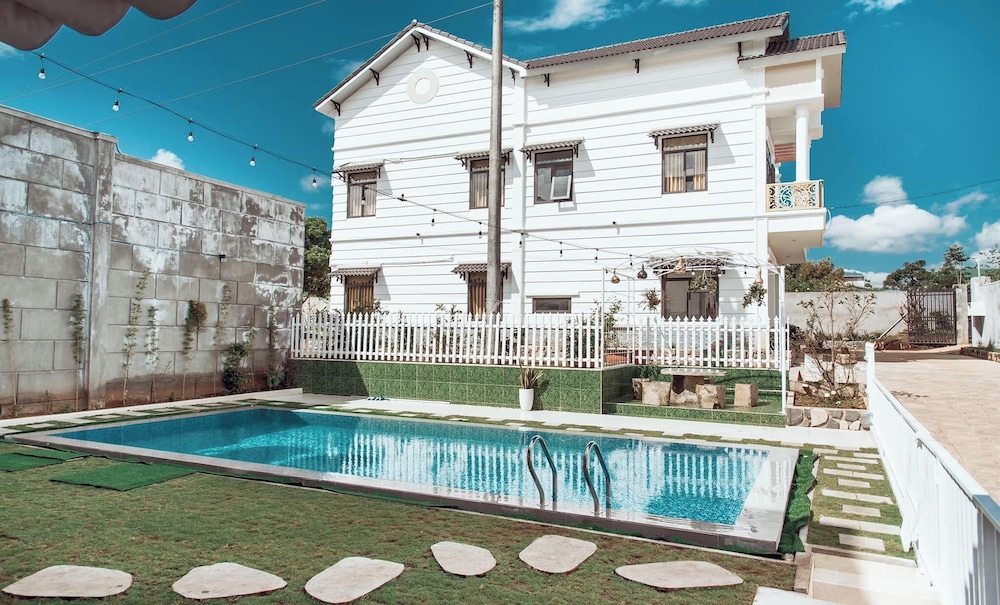 Thu Hien Hotel Pleiku By Bay Luxury in Pleiku, Vietnam