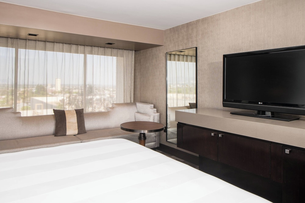 Beverly Hills Marriott - photo 33