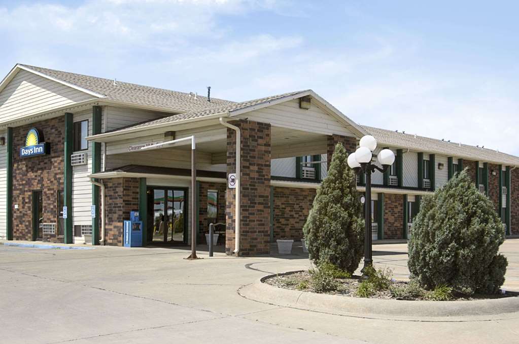 Days Inn by Wyndham Salina I 70 - featured photo