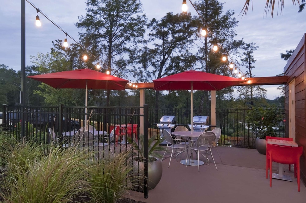Home2 Suites by Hilton Biloxi North D'Iberville - photo 27