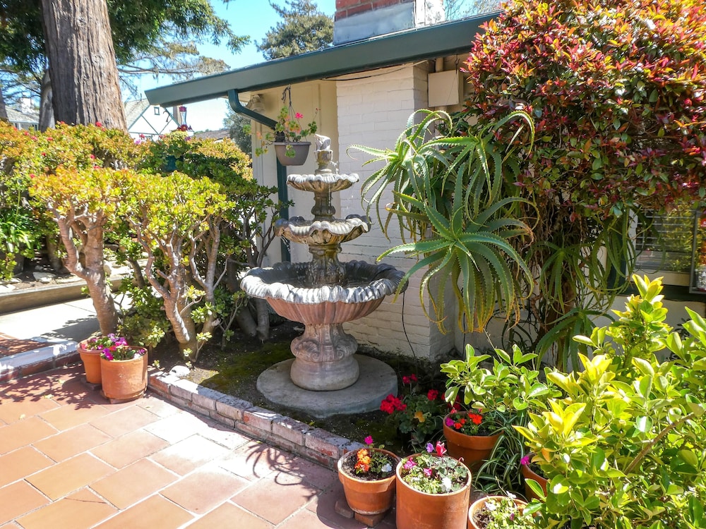 Carmel Fireplace Inn - photo 60