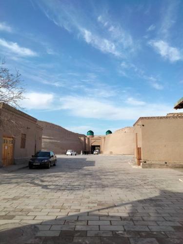 Khan hotel — hotel in Khiwa