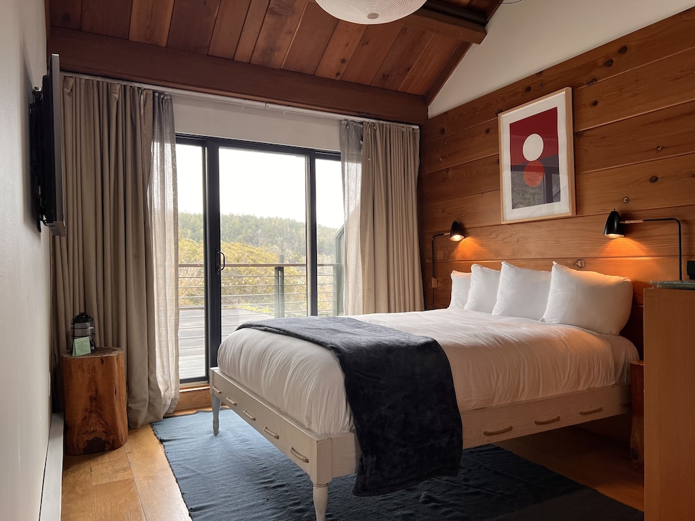 Timber Cove Resort - photo 17