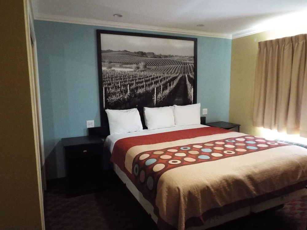 SureStay Hotel by Best Western King City - photo 2