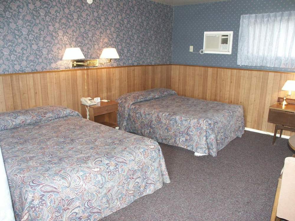 Bridgeport Inn - photo 18