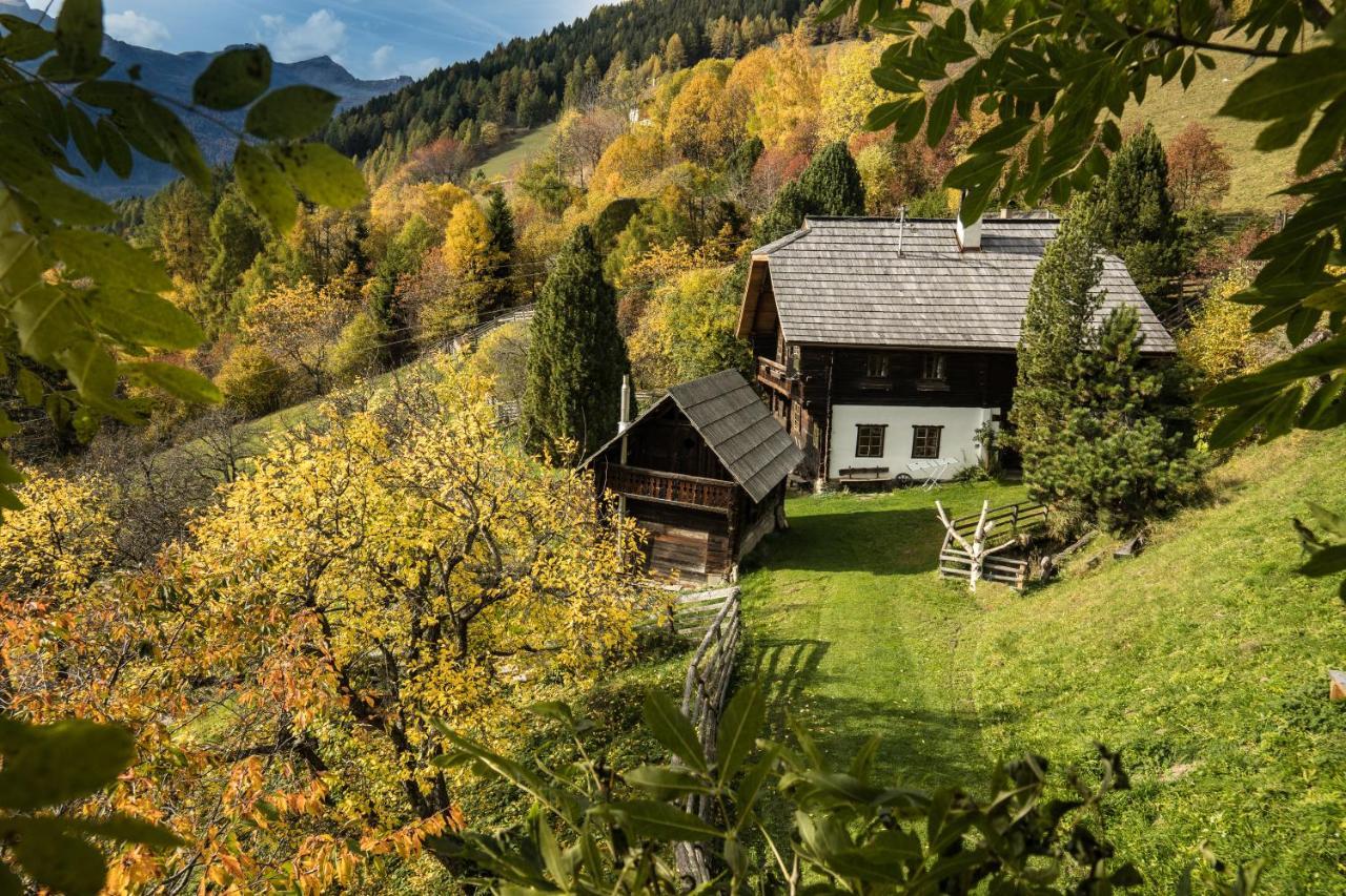 Sailer - carbon neutral hotel in Unknown City