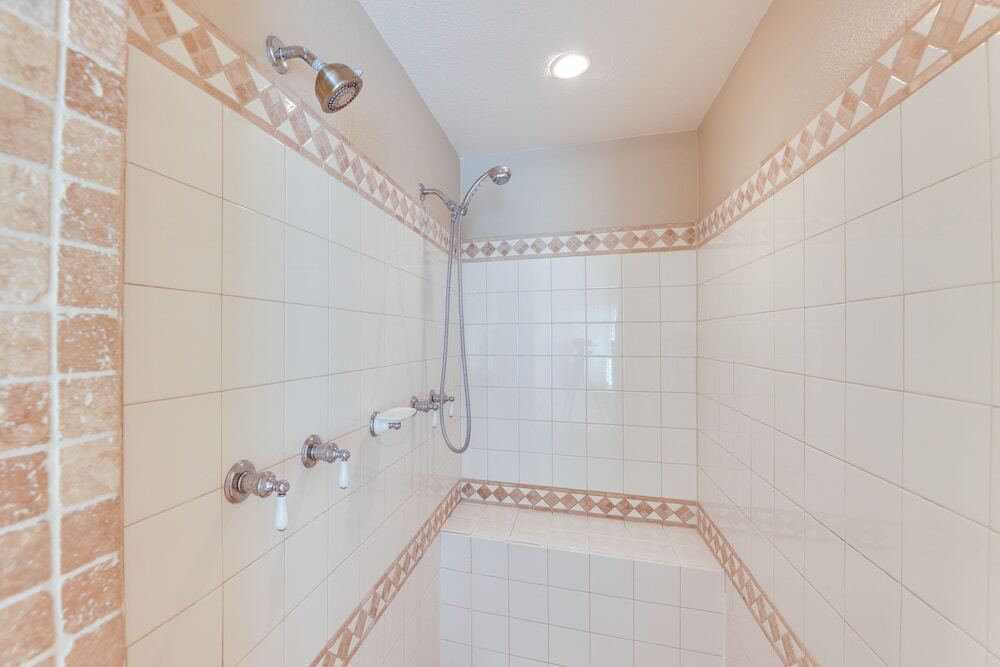 Pool Hot Tub and Patio Mesa Oasis Desert Getaway in Mesa, United States