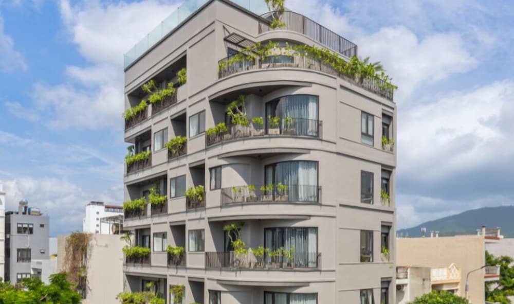 Nami Boutique Hotel & Apartment — 4-Star Luxury Hotel in Da Nang, Vietnam