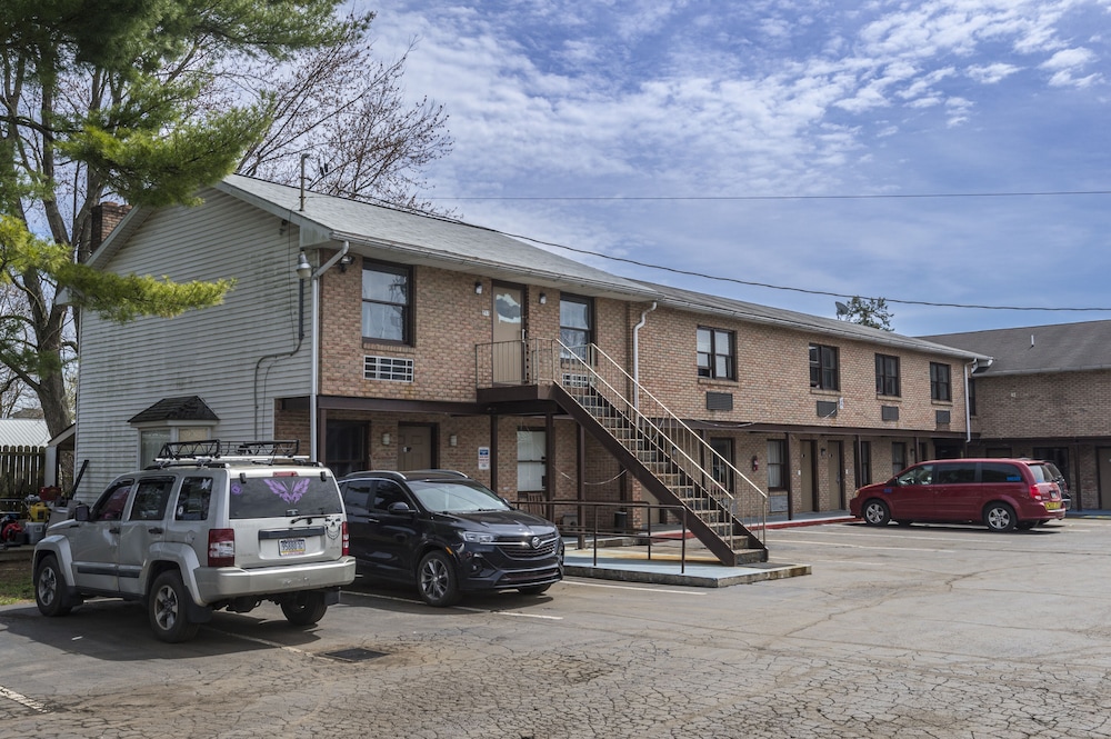 Sunrise Inn Hershey - photo 58