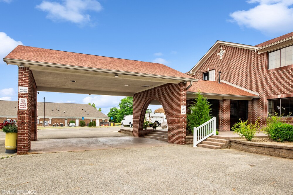 My Hometown Inn - photo 48