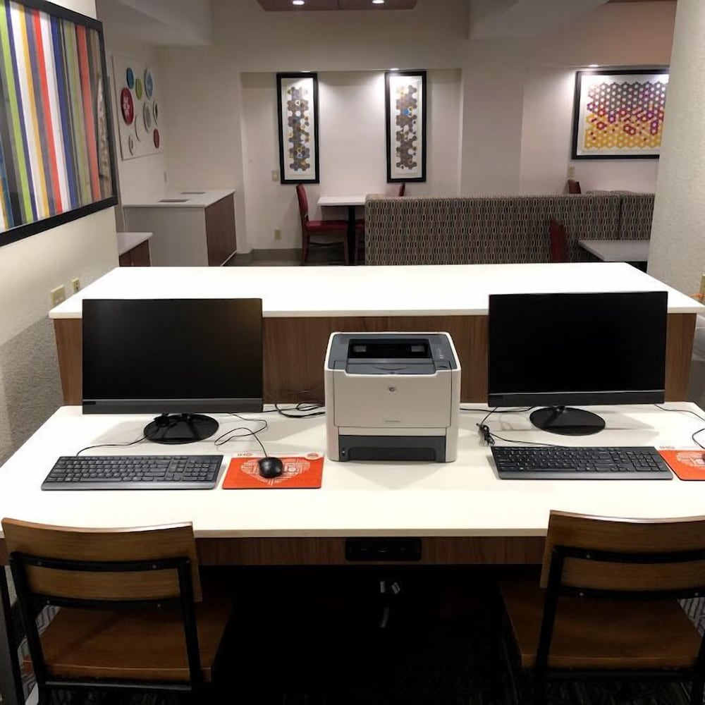 Holiday Inn Express Hotel & Suites Decatur by IHG - photo 46