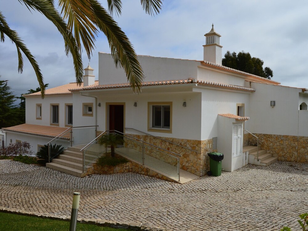Luxury 5 Bedroom Villa With Private Pool on Funchal Ridge Near Lagos — 4-Star Luxury Hotel in Lagos, Portugal