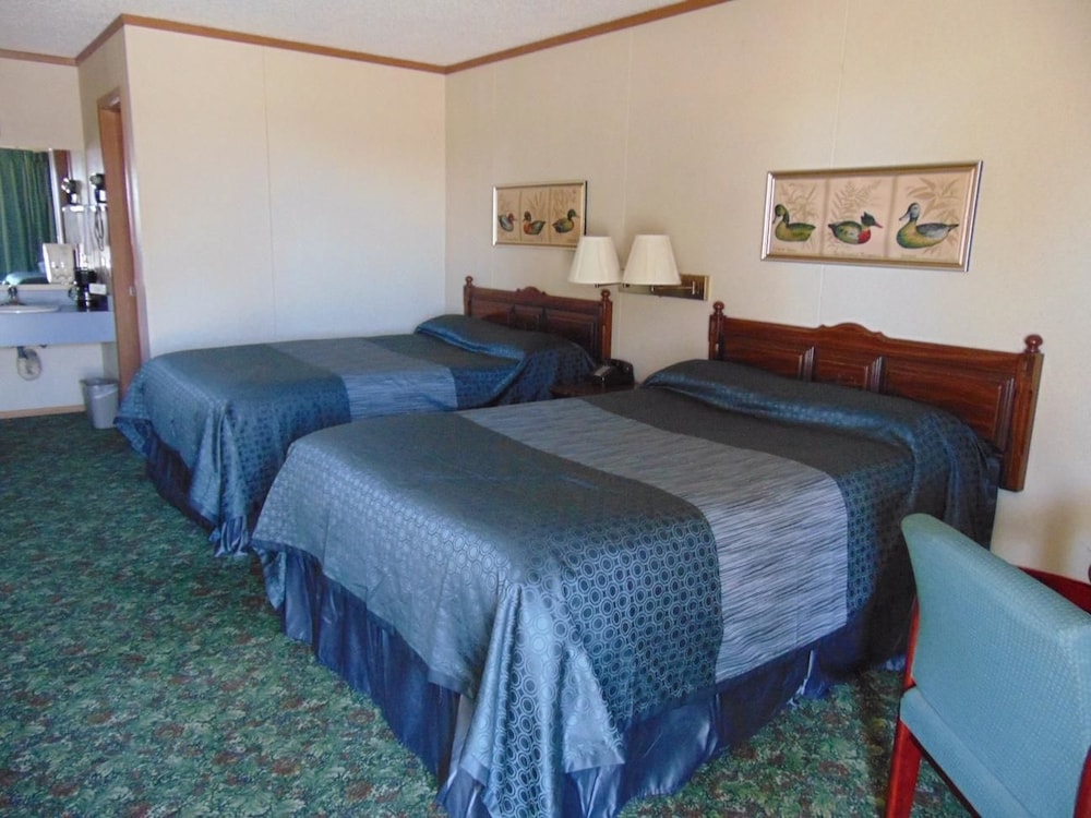 Heritage House Inn - photo 11