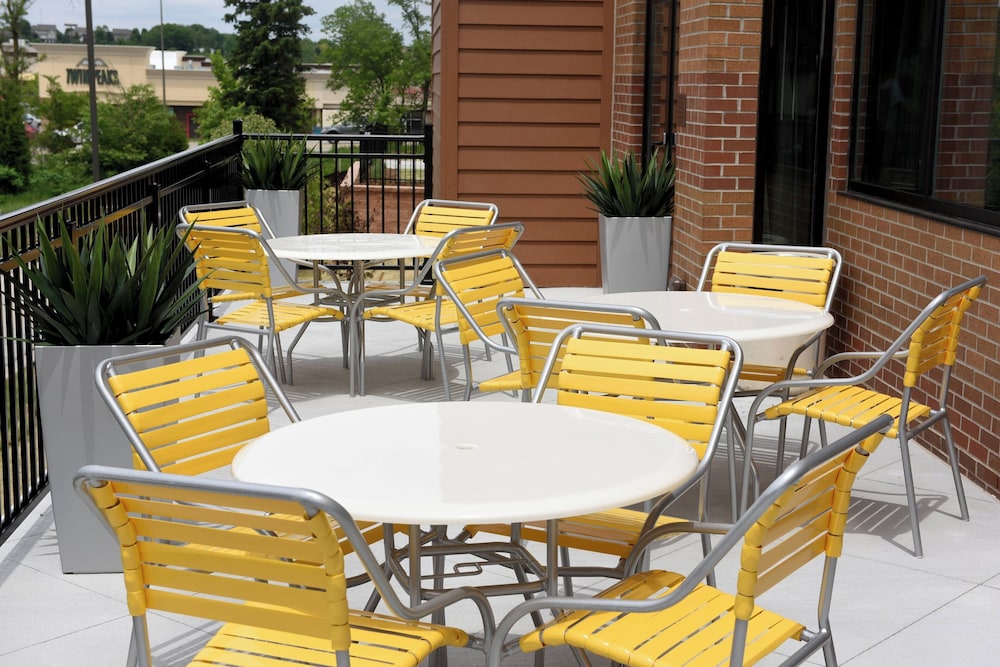 Fairfield Inn & Suites by Marriott Omaha West - photo 27