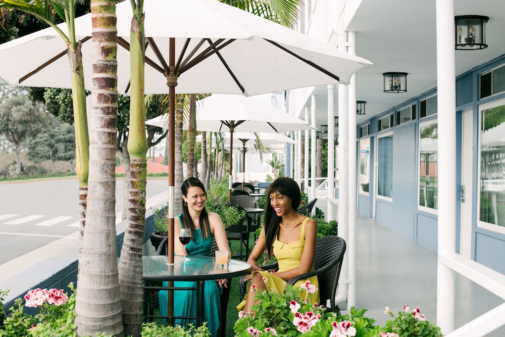 Bayside Hotel - photo 46