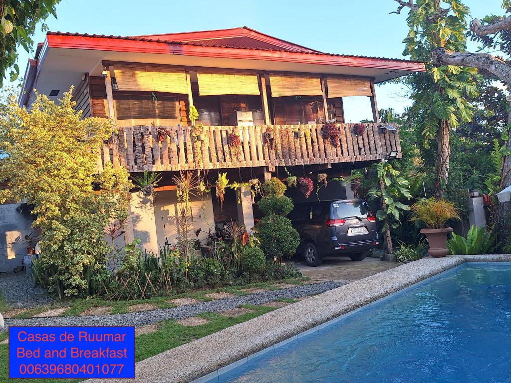 Casas de Ruumar Bed and Breakfast Bar Two rooms for family available — 4-Star Luxury Hotel in Clarin, Philippines
