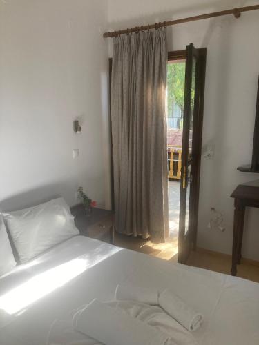 Liberty Room N2 in Georgioupolis, Greece