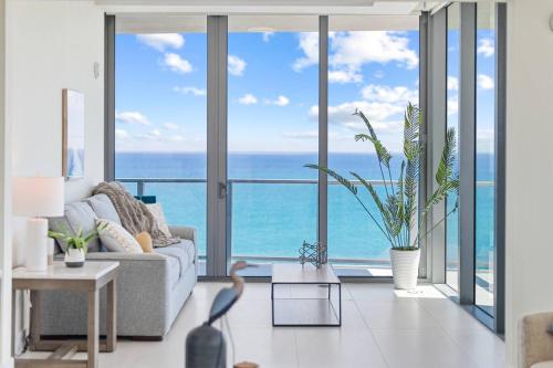 Ocean Front 2BR 2.5BA Lux Condo on Singer Island — 4-Star Luxury Hotel in Riviera Beach, United States