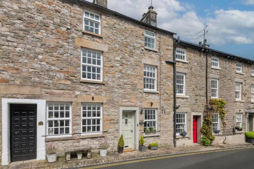 Weavers Cottage Newly converted luxurious retreat — 4-Star Luxury Hotel in Kirkby Lonsdale, United Kingdom