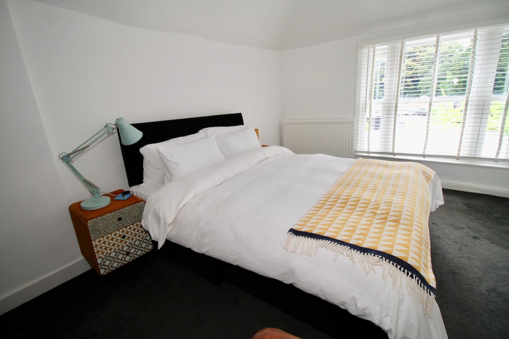 Chequers Inn — Battle — photo 2
