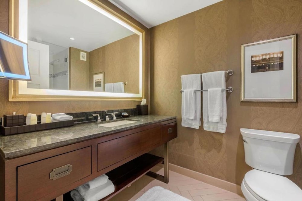 Omni Nashville Hotel - photo 26