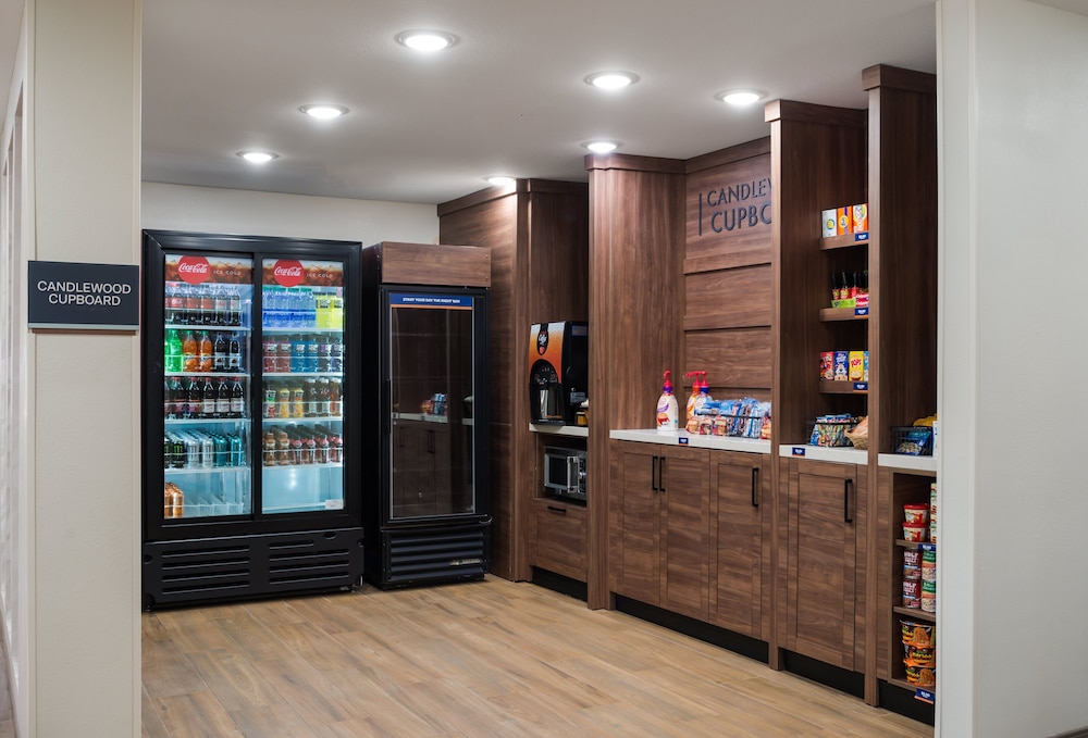 Candlewood Suites Lake Charles Sulphur by IHG - photo 39