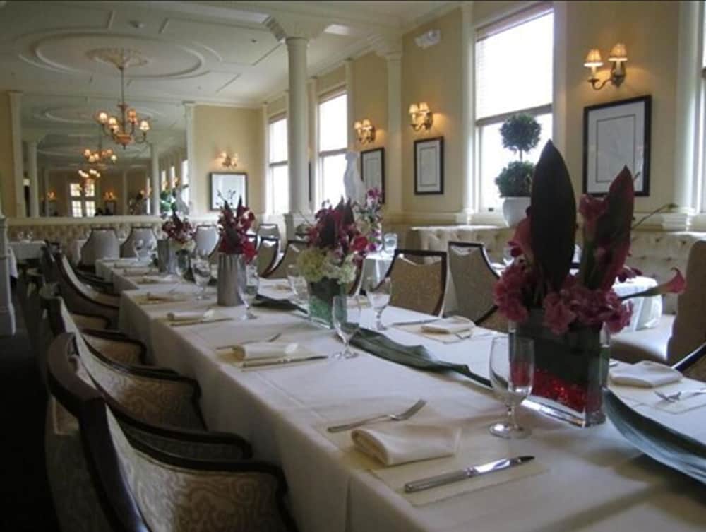 Hotel Majestic - photo 27