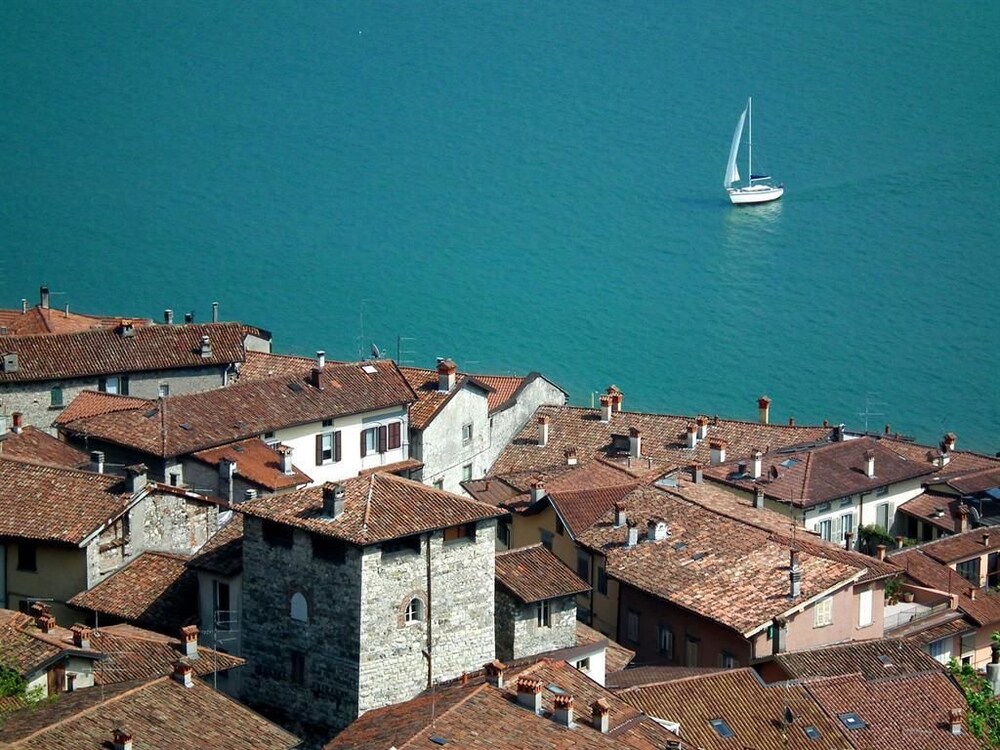 Albergo Diffuso Torre Soca — hotel in Lovere