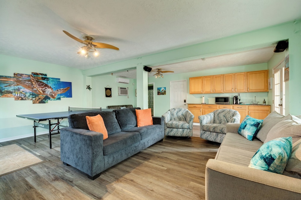 Tortuga Inn - photo 9
