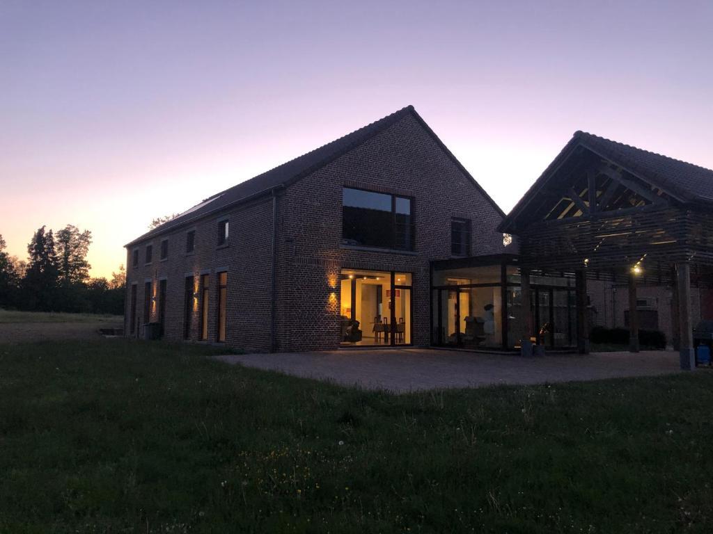 Domaine du Bois d'Hez Corporate Privative Hotel — hotel in Genappe