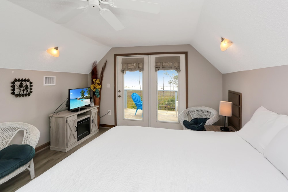 Seas of Jade by Pristine Properties Vacation Rentals — 4-Star Luxury Hotel in Port Saint Joe, United States