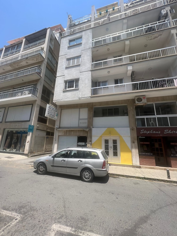 Amore 2 BR Apt By Finikoudes — 4-Star Luxury Hotel in Larnaca, Cyprus