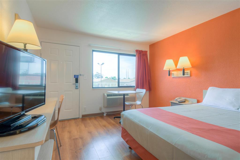 Motel6 San Ysidro CA San Diego Border - photo 6