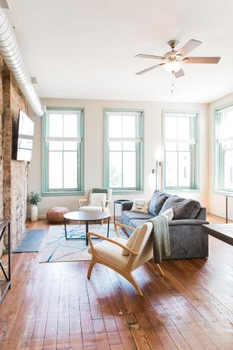 The Reserve Heart of OTR 2 Bed Suite w Views — 4-Star Luxury Hotel in Cincinnati, United States
