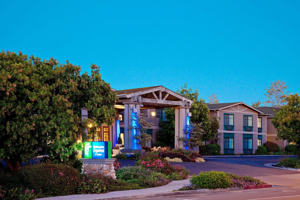 Holiday Inn Express & Suites Carpinteria by IHG - photo 40